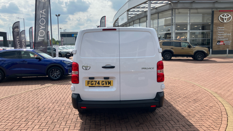 Toyota Proace L2 Diesel 2.0D 145 Icon Van